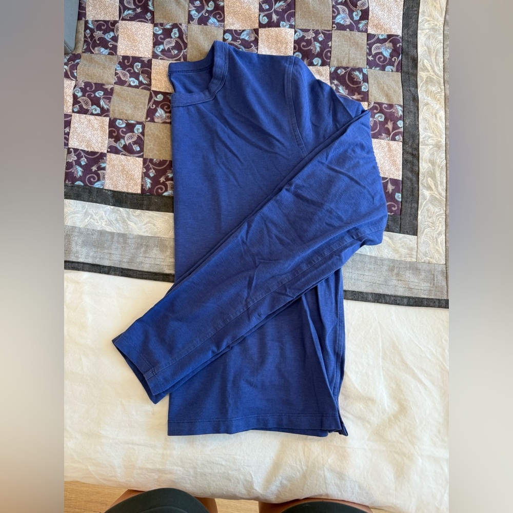 Lululemon Blue Classic Fit Cotton Blend Long Sleeve